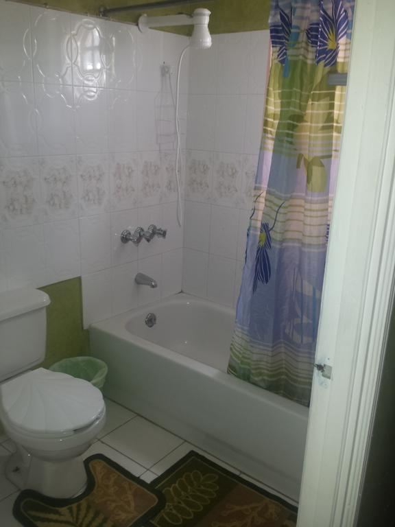 Impeccable Guest Rooms 2 Kingston Camera foto